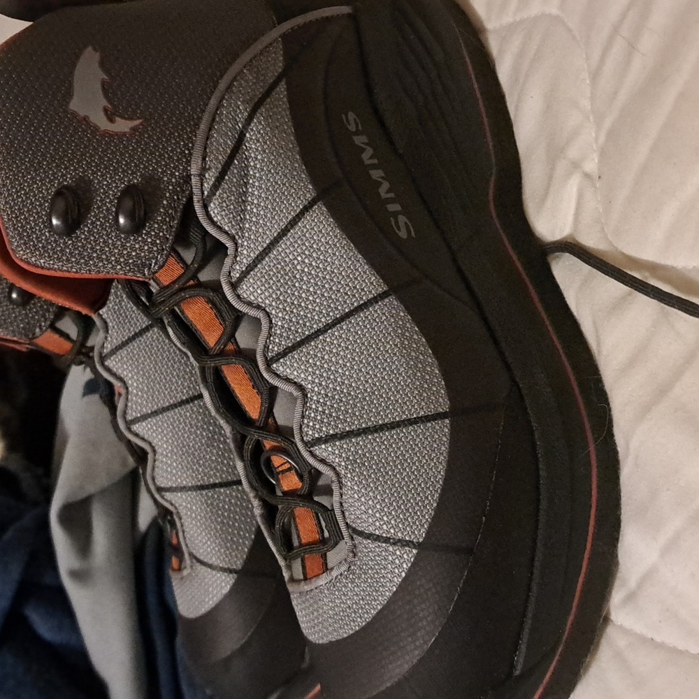 Simms felt bottom wading boots  W9